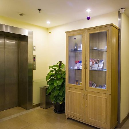 Home Inn Shanghai Lujiabang Road Metro Station Ngoại thất bức ảnh